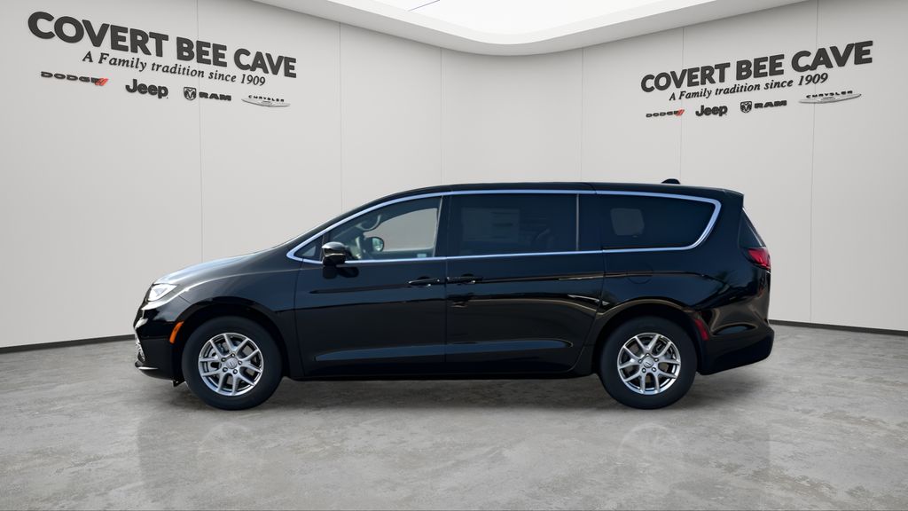 New 2026 Black Chrysler Select image 5