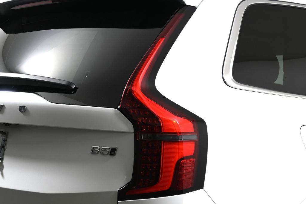 Thumbnail: 2025 Volvo XC90 - 13