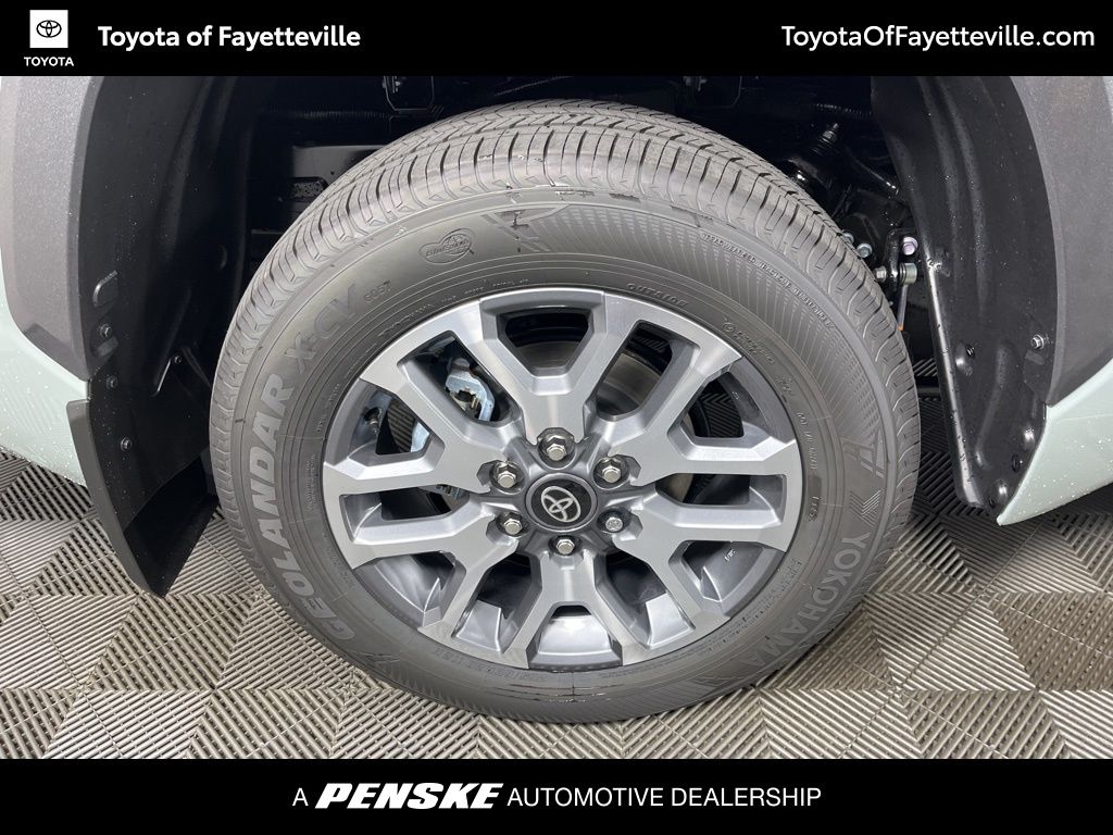 Thumbnail: 2025 Toyota Tundra - 20