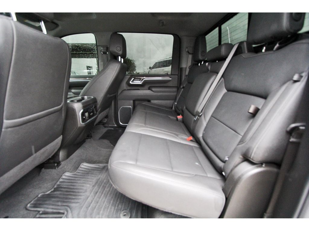 2025 Chevrolet Silverado 2500HD LTZ - 6