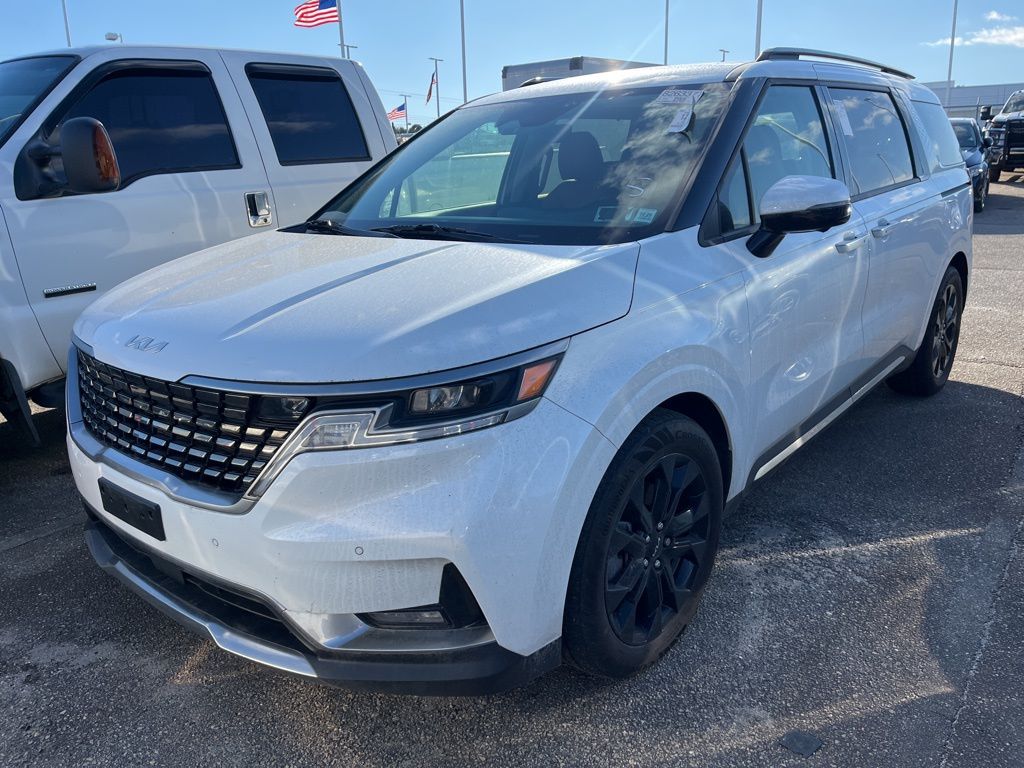 2024 Kia Carnival SX FWD