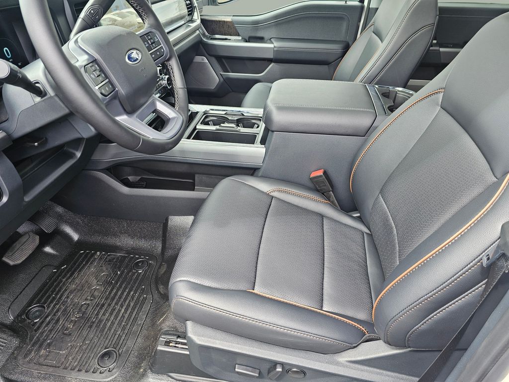 New 2025 White Ford Lariat image 24