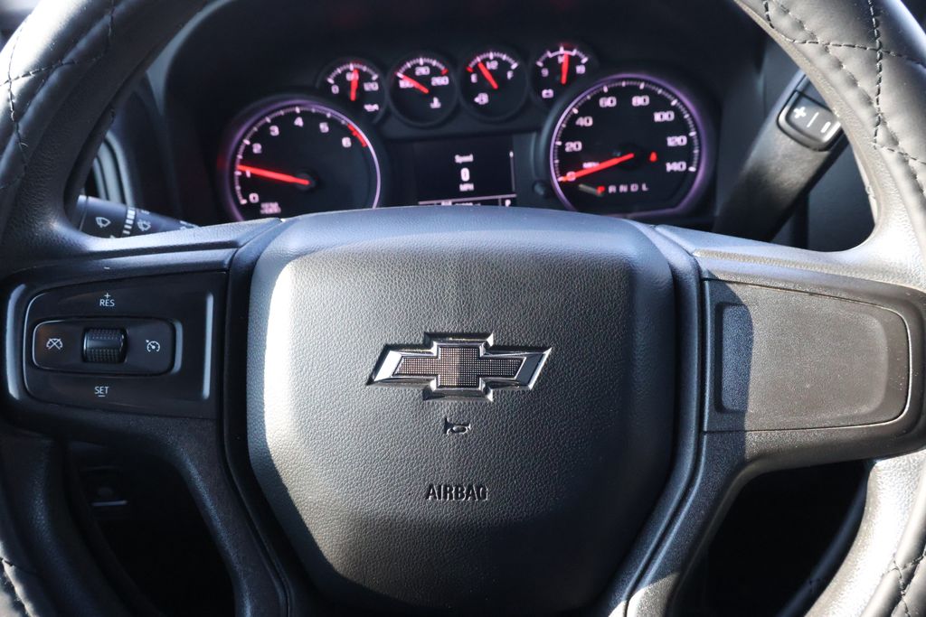 Thumbnail: 2021 Chevrolet Silverado 1500 - 18