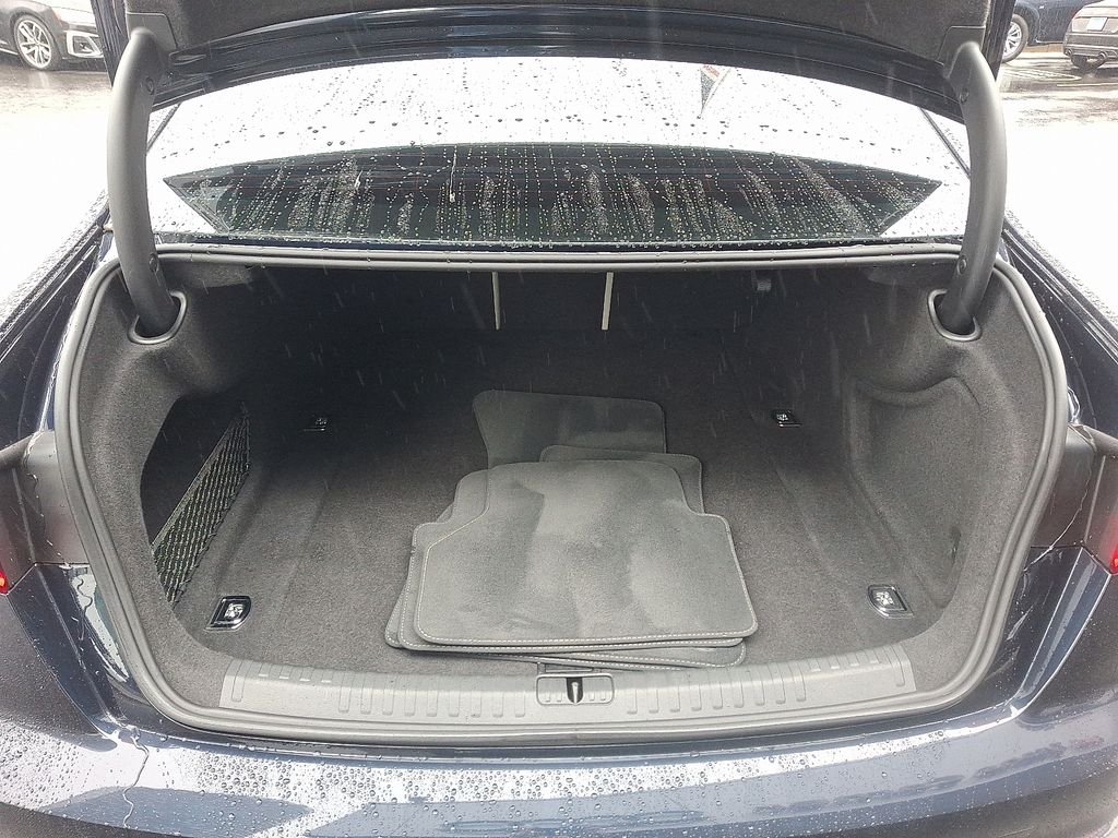 Thumbnail: 2025 Audi A6 - 27