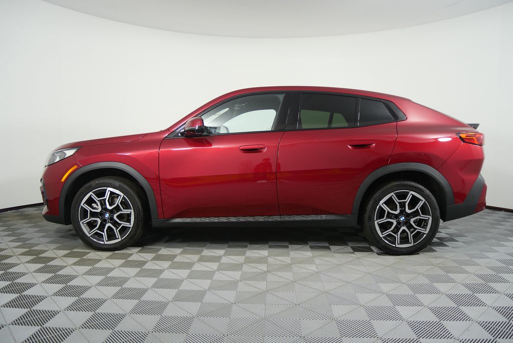 Thumbnail: 2024 BMW X2 - 6