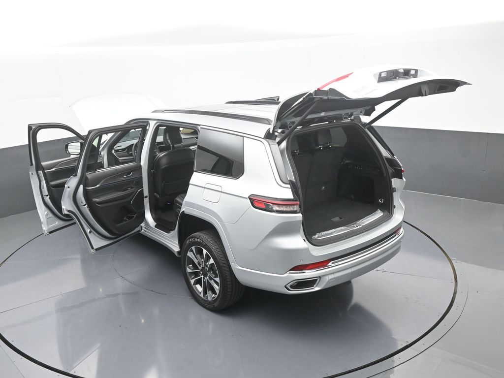 Used 2024 Silver Zynith Jeep Overland image 78