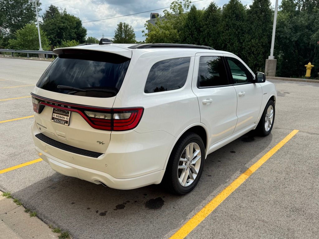 Used 2025 White Knuckle Clearcoat Dodge R/T Plus image 4