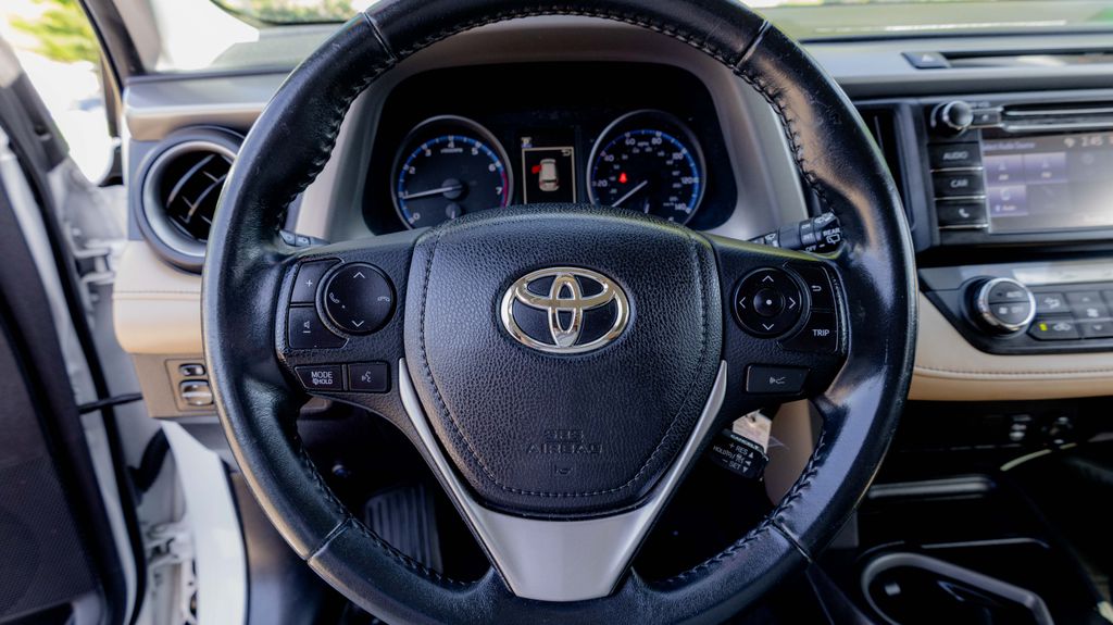 Used 2018 Toyota RAV4 XLE 4D Sport Utility