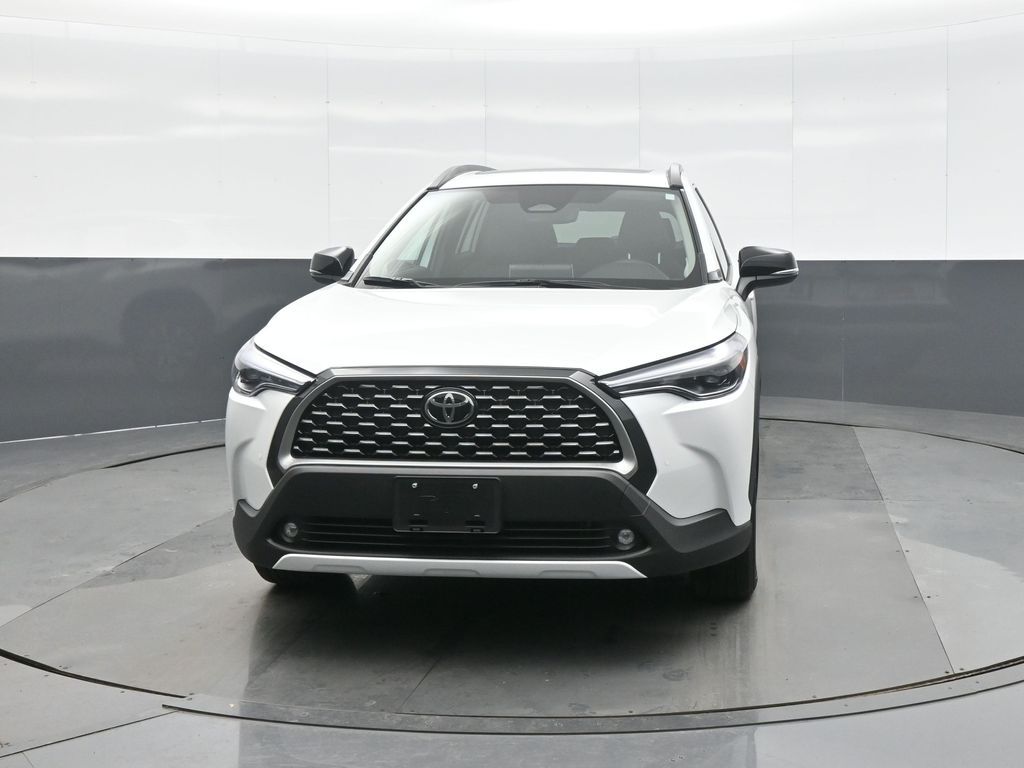 Certified 2025 Toyota Corolla Cross XLE with VIN 7MUDAABG5SV140954 for sale in Kansas City