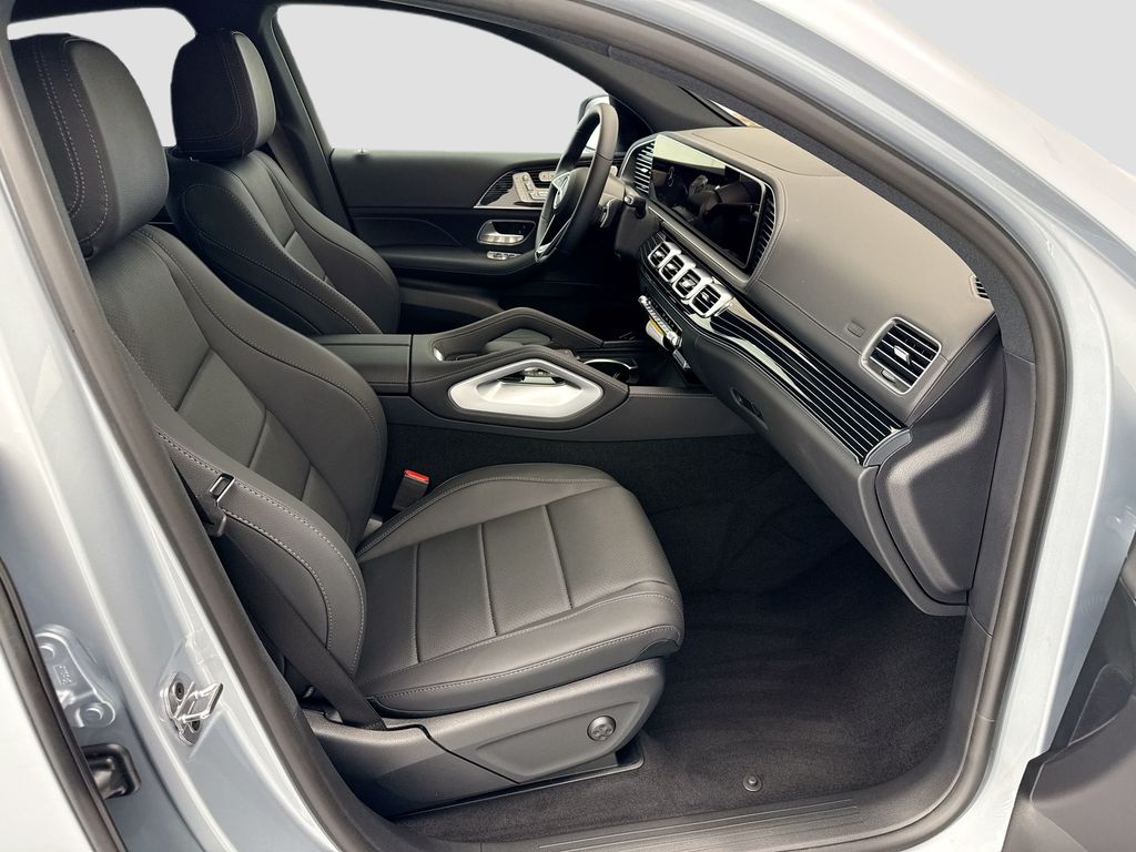 Thumbnail: 2026 Mercedes-Benz GLE - 19