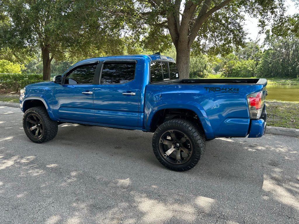 2016 Toyota Tacoma Limited 3