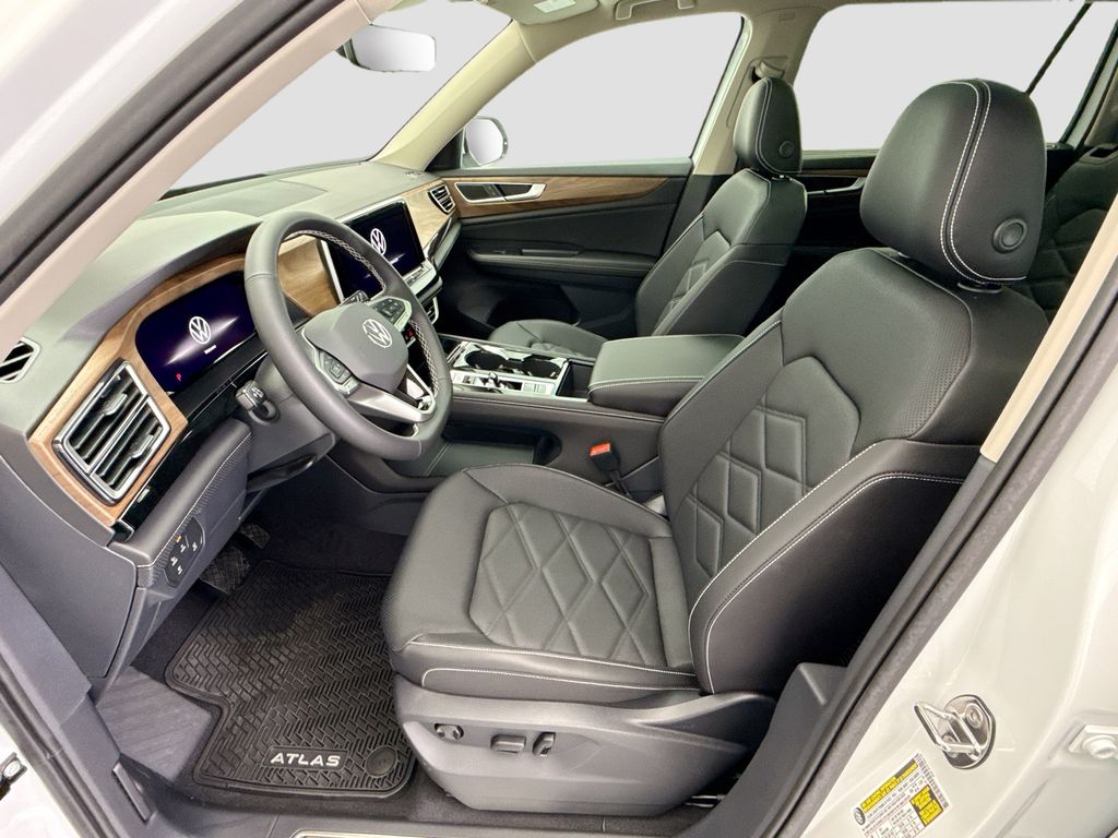 Thumbnail: 2026 Volkswagen Atlas - 17