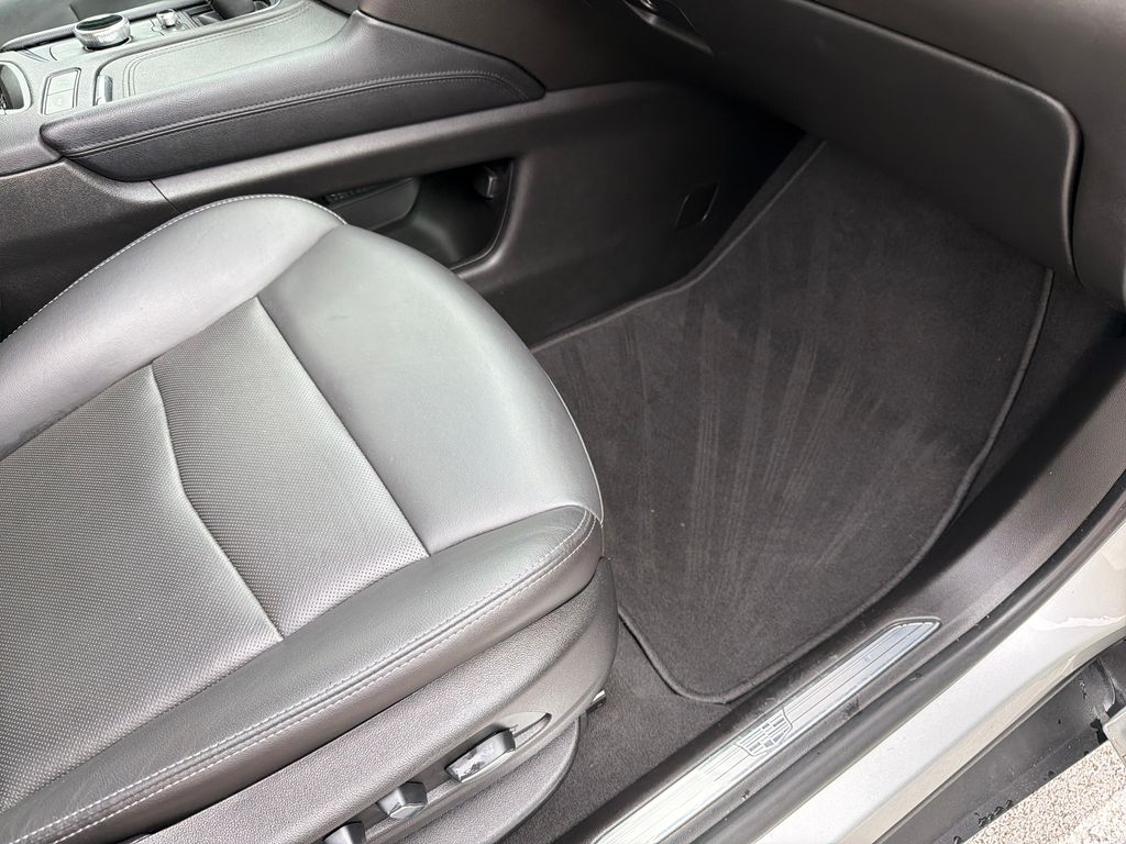 Used 2020 Silver Cadillac Premium Luxury image 41