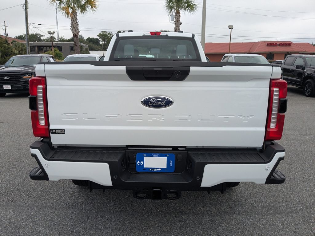 2025 Ford F-350 Super Duty XL