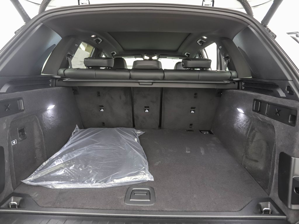 Thumbnail: 2026 BMW X5 - 22