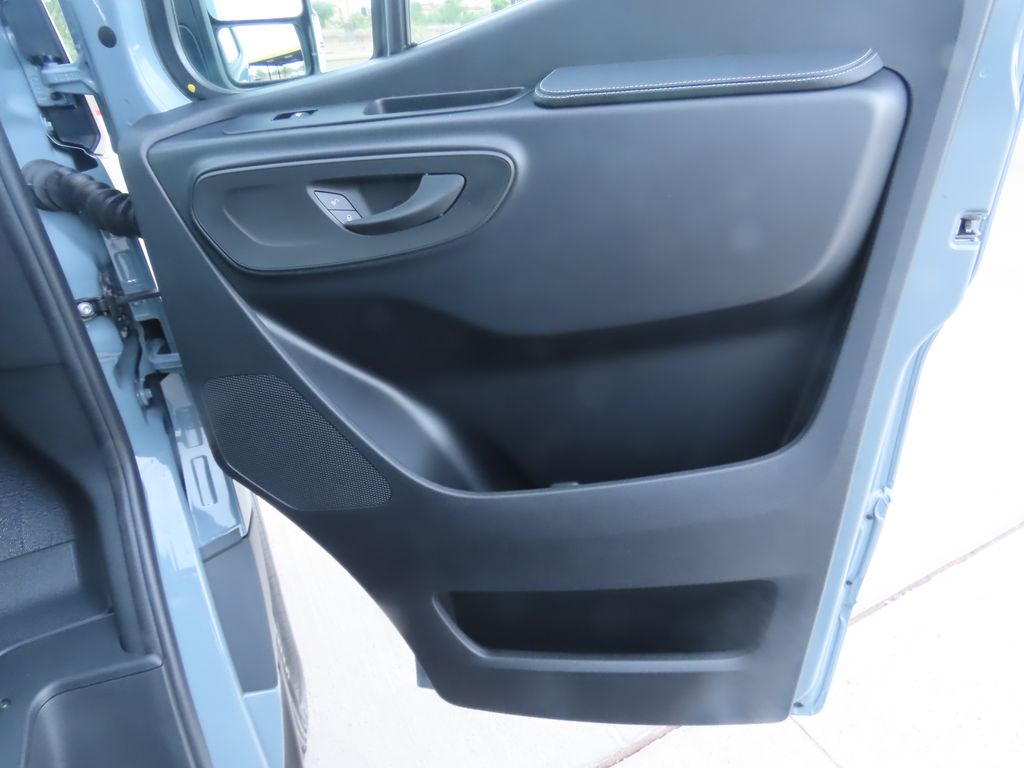 Thumbnail: 2025 Mercedes-Benz Sprinter - 24