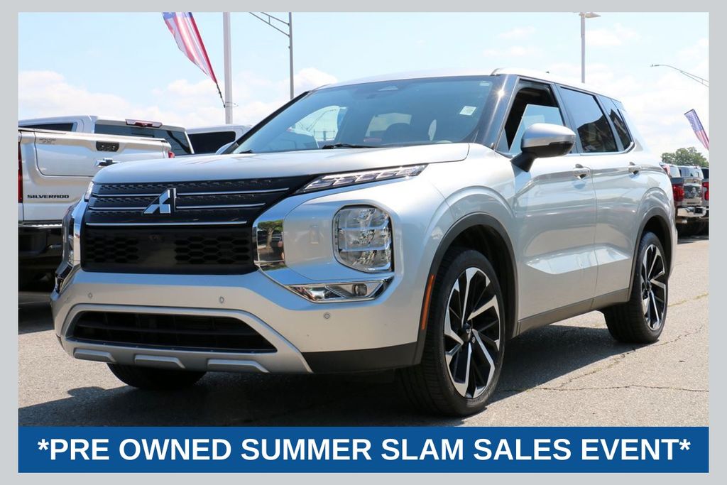 Red 2024 Mitsubishi Outlander SUV / Crossover All-Wheel Drive Continuously Variable Transmission