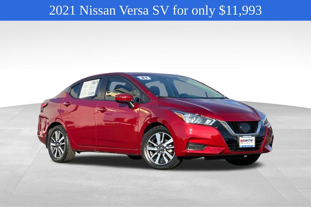 2021 Nissan Versa SV FWD