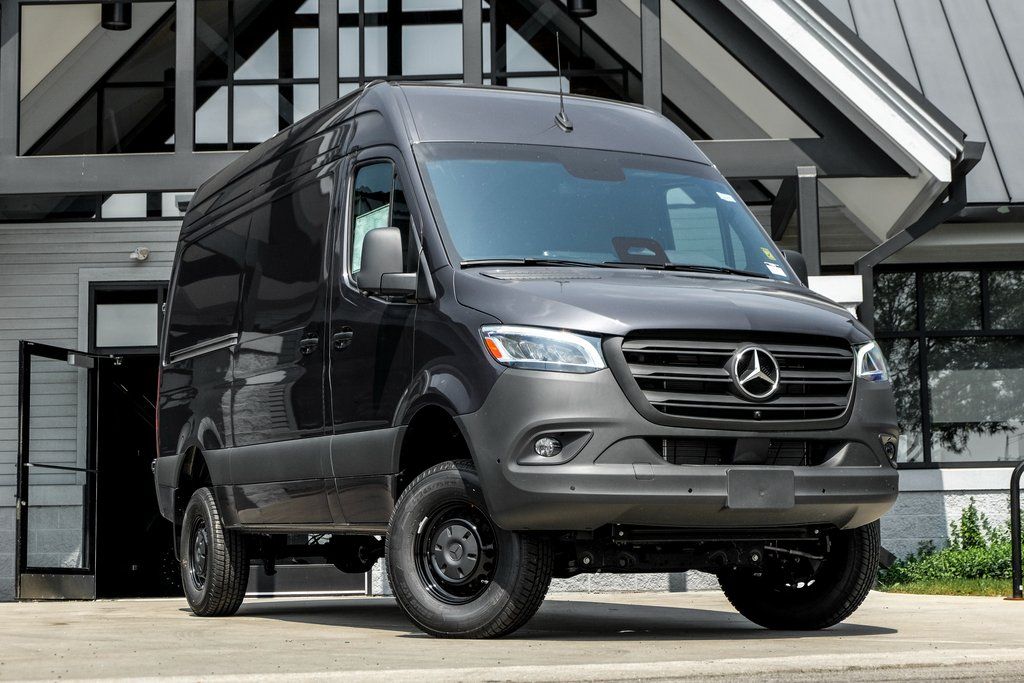 2025 Mercedes-Benz Sprinter 2500 Cargo 144 WB