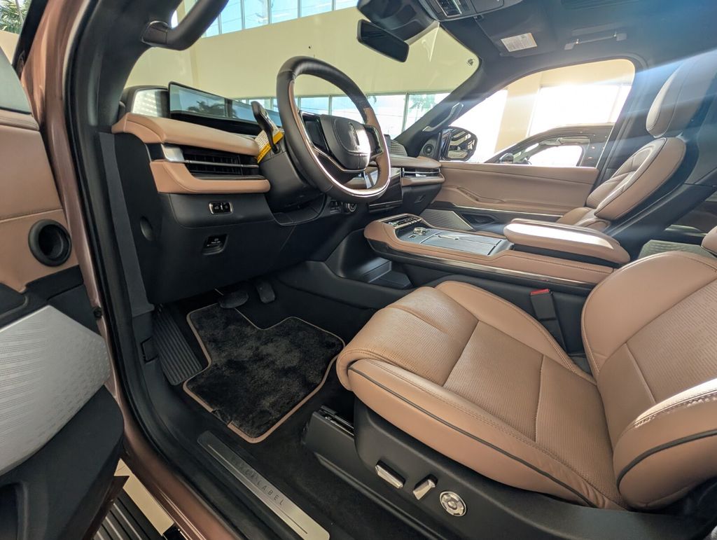 new 2026 Lincoln Navigator L car