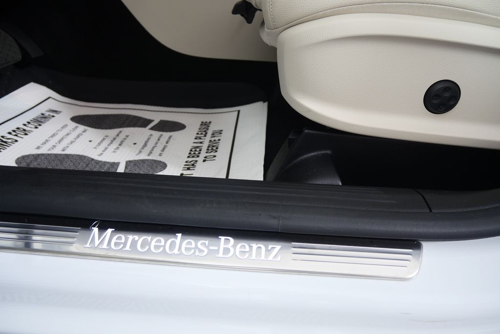 Thumbnail: 2024 Mercedes-Benz GLA - 9
