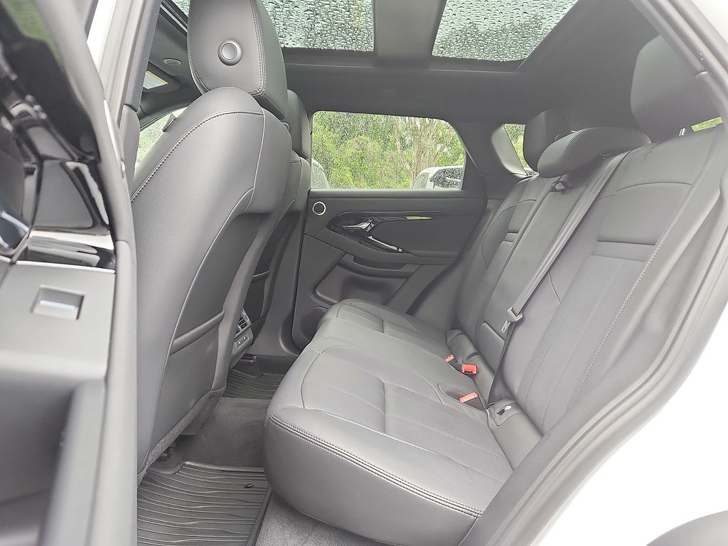 Thumbnail: 2024 Land Rover Range Rover Evoque - 10