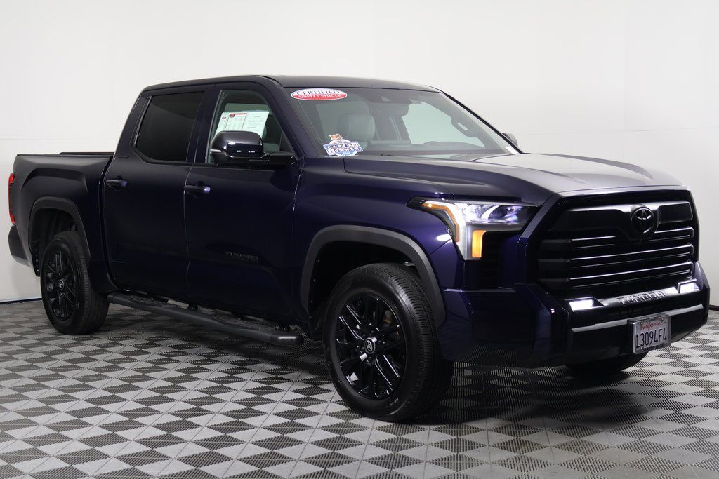 Thumbnail: 2025 Toyota Tundra - 3