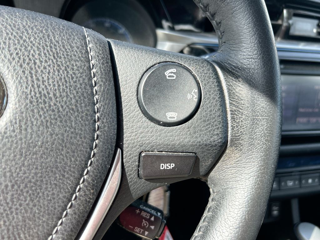 Thumbnail: 2015 Toyota Corolla - 16