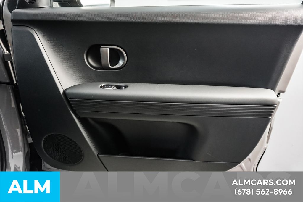 Used 2025 Gray Hyundai SEL image 44