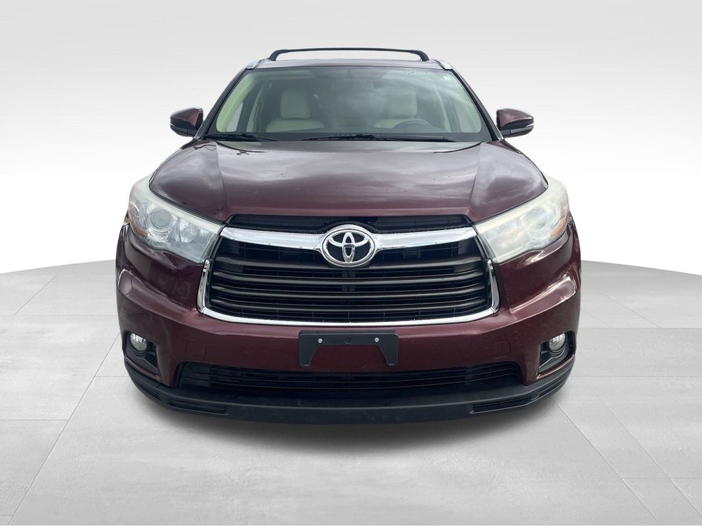 2015 Toyota Highlander XLE V6 3