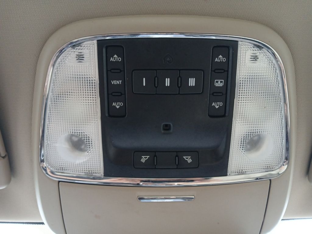 Used Car 2012 Chrysler 300  C Luxury Series For Sale Under $15,000 In Austin, Texas