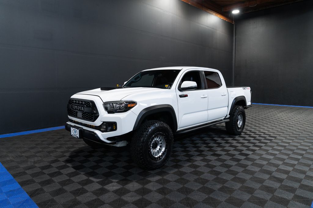 Super White 2018 Toyota Tacoma Pickup Truck Four-Wheel Drive 6-Speed Automatic