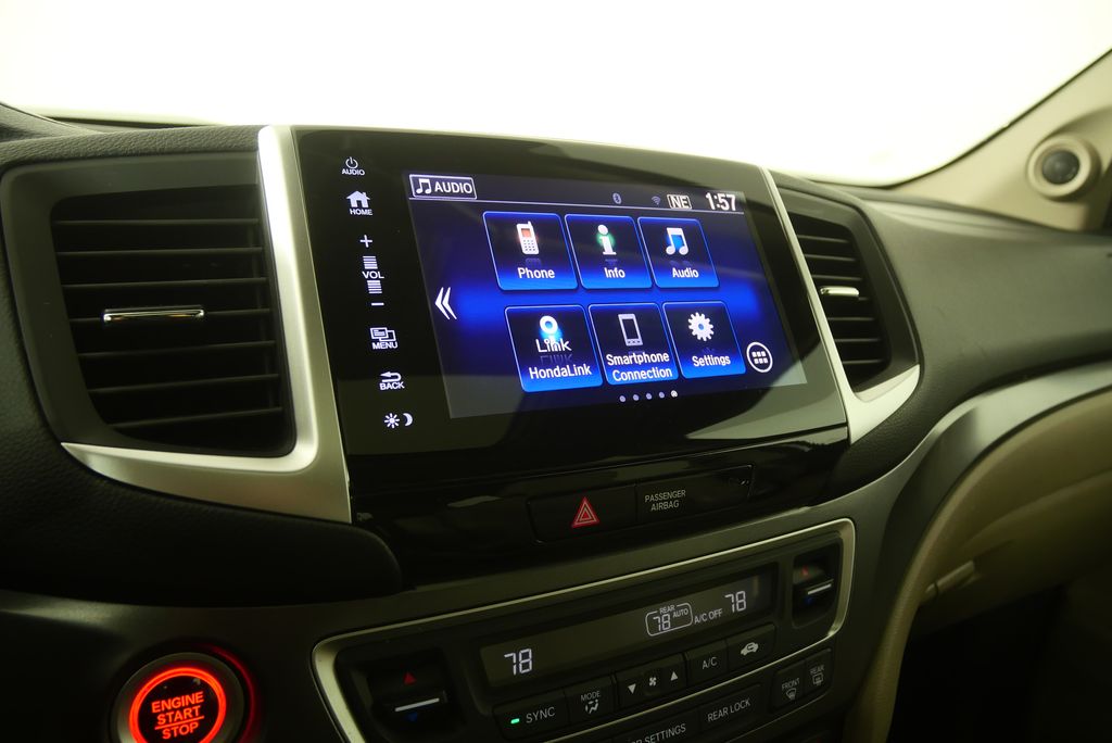 Thumbnail: 2018 Honda Pilot - 26