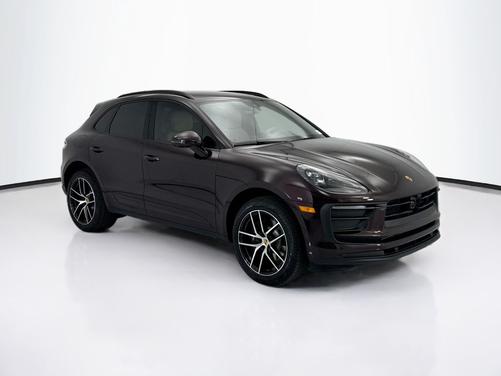 Thumbnail: 2026 Porsche Macan - 9