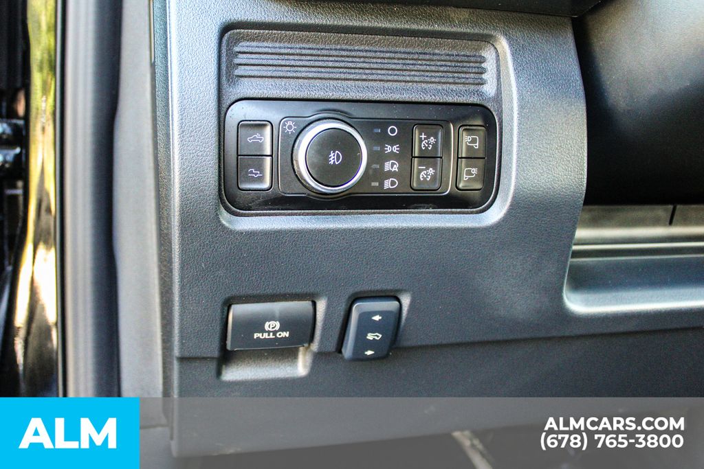 Used 2025 Black Ford Platinum image 30