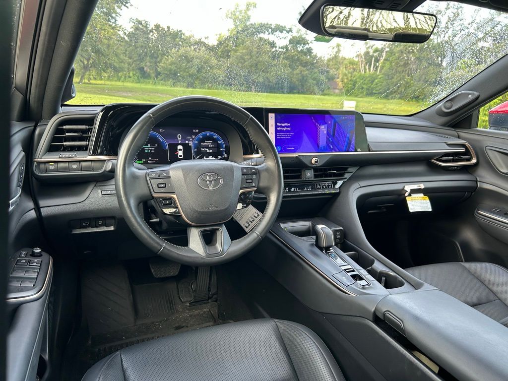 Thumbnail: 2023 Toyota Crown - 12