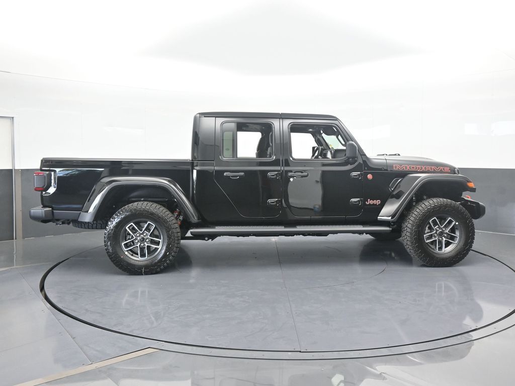 New 2026 Black Clearcoat Jeep Mojave image 7