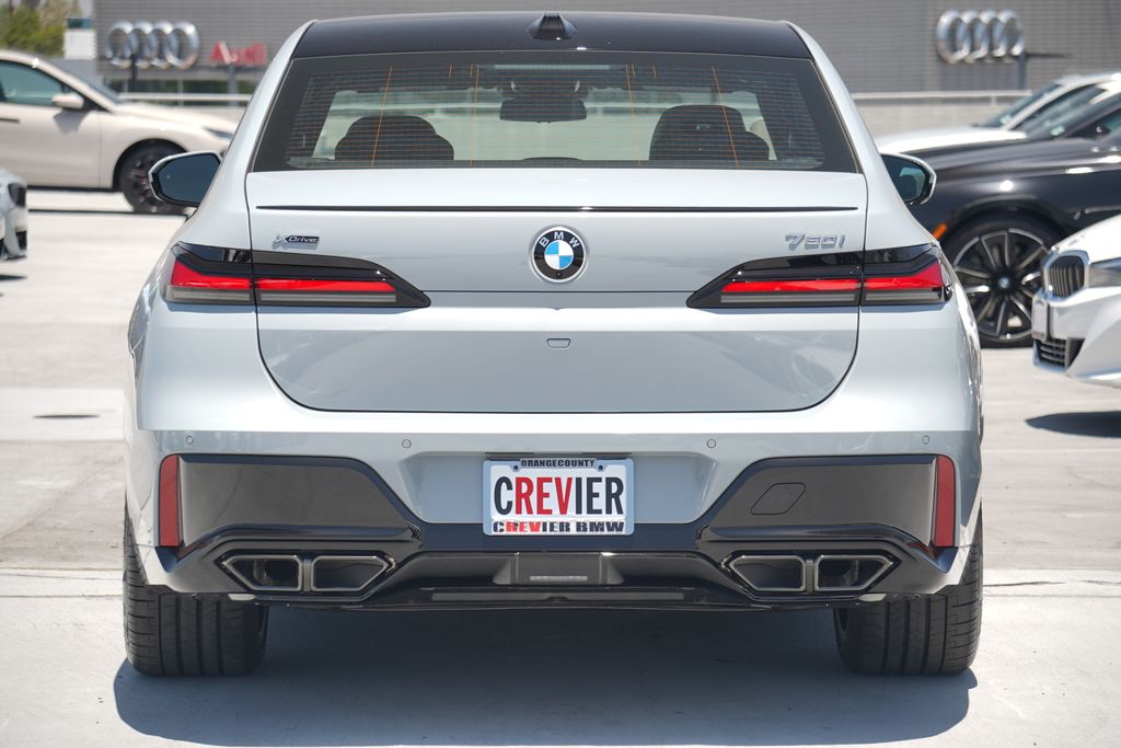 Thumbnail: 2025 BMW 7 Series - 6