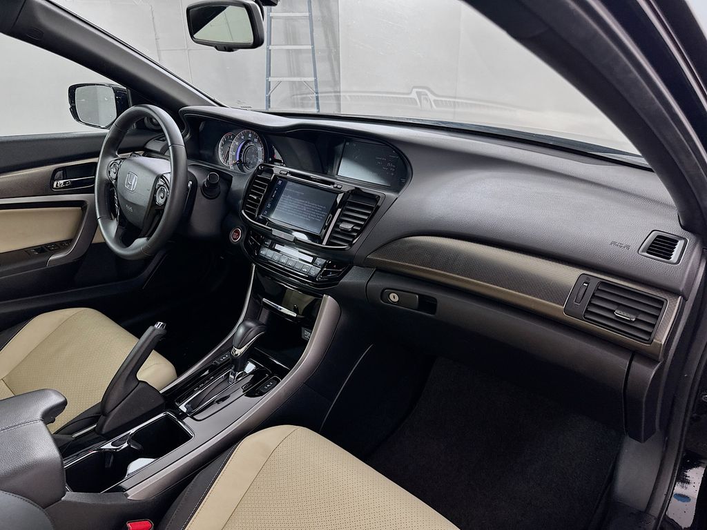 Thumbnail: 2017 Honda Accord - 28