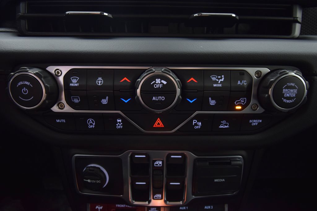 new 2026 Jeep Wrangler car, priced at $59,085