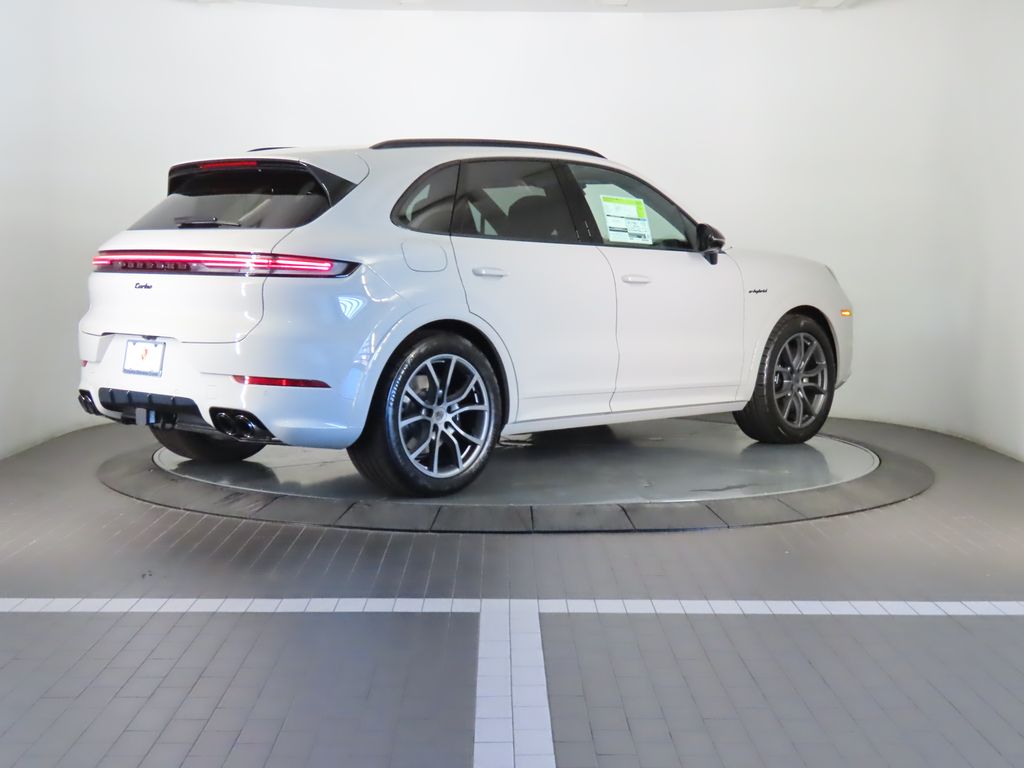 Thumbnail: 2025 Porsche Cayenne - 7