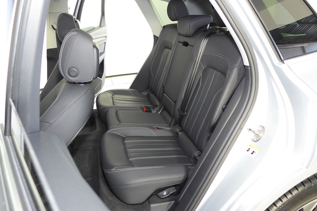 Thumbnail: 2021 Audi Q5 - 21