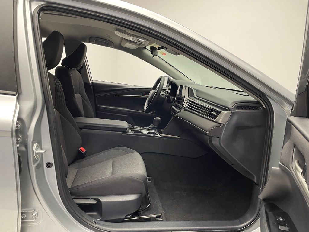 Thumbnail: 2025 Toyota Camry - 16