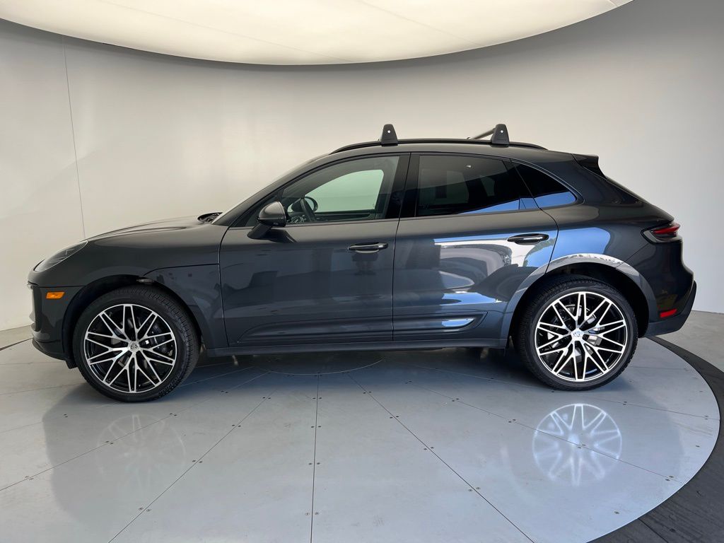 2025 Porsche Macan  2