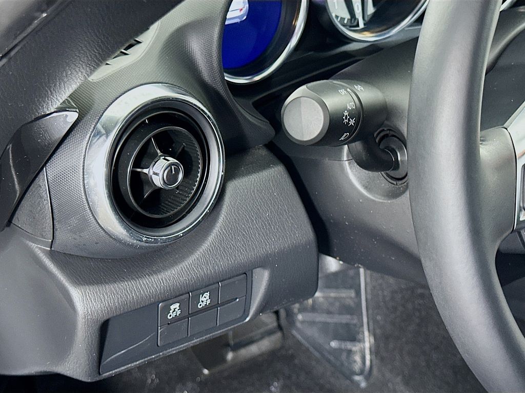 2019 Mazda MX-5 Miata Grand Touring 10