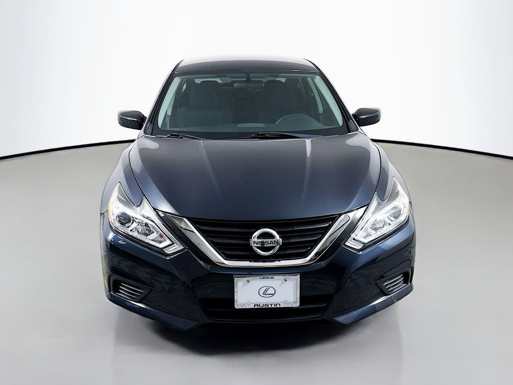 Thumbnail: 2017 Nissan Altima - 2