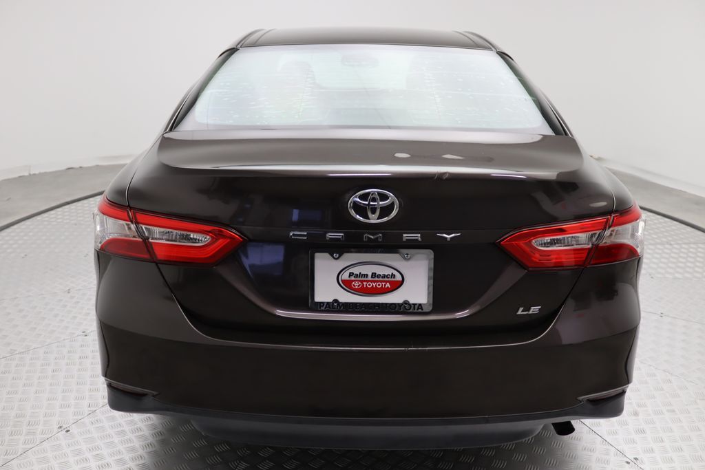 Thumbnail: 2018 Toyota Camry - 10