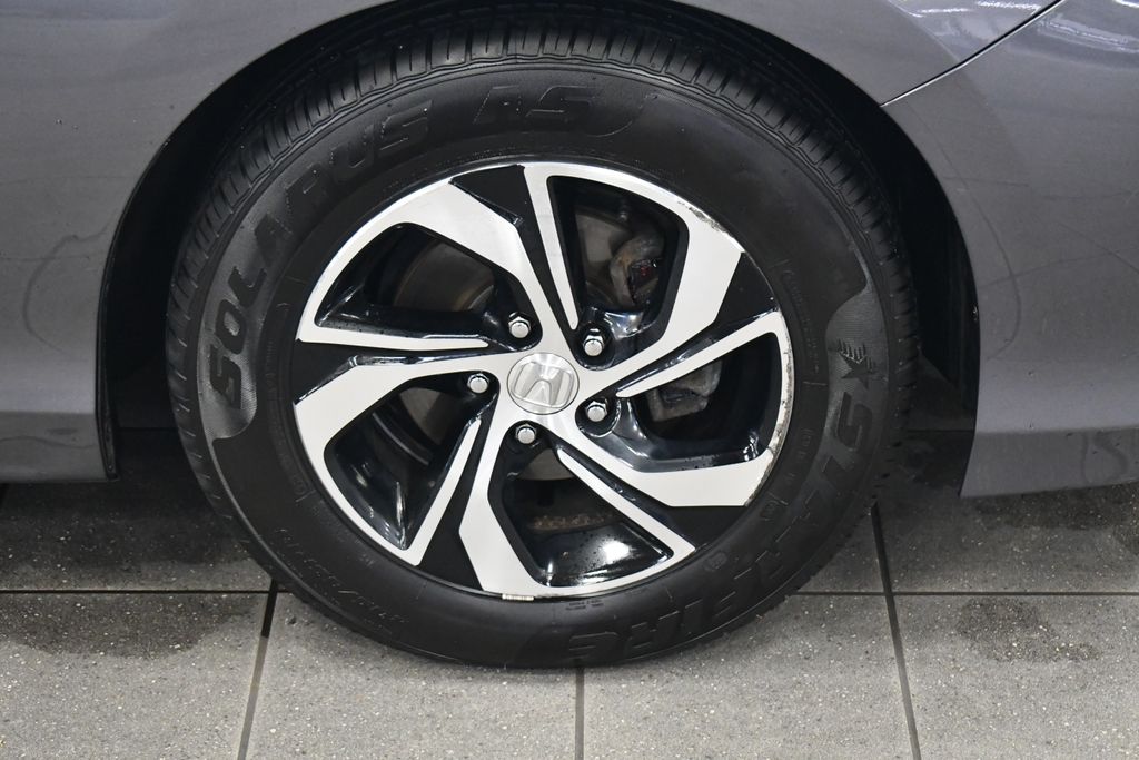 Thumbnail: 2016 Honda Accord - 11