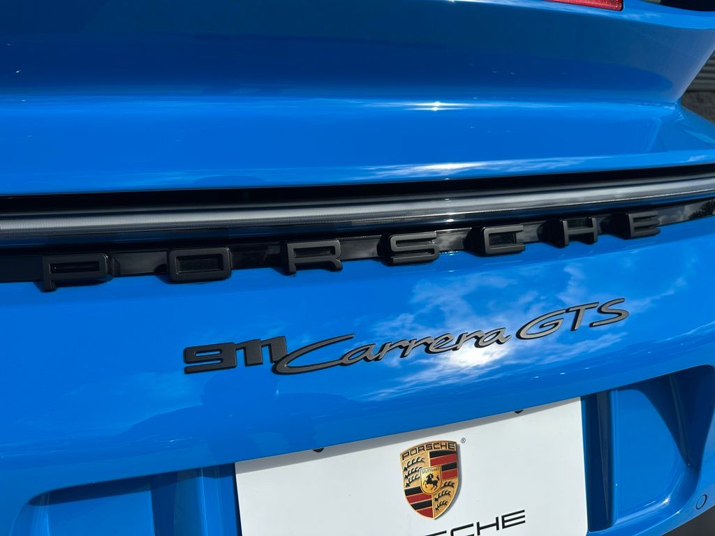 2024 Porsche 911 Carrera S 12