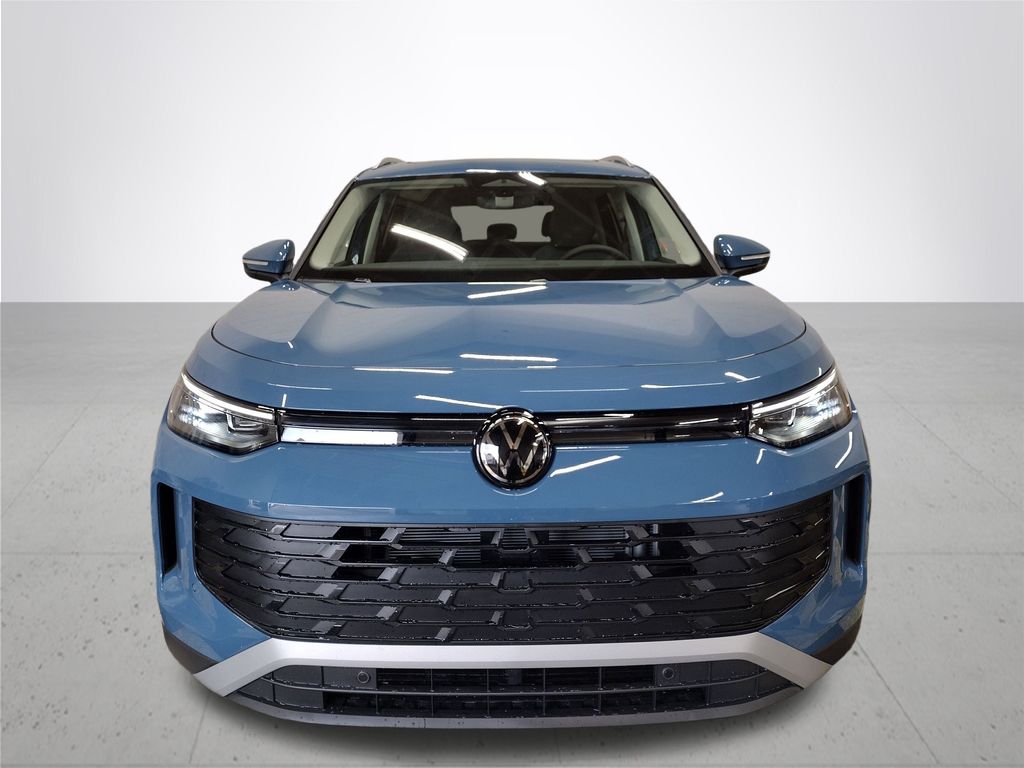 2025 Volkswagen Tiguan SE photo 2